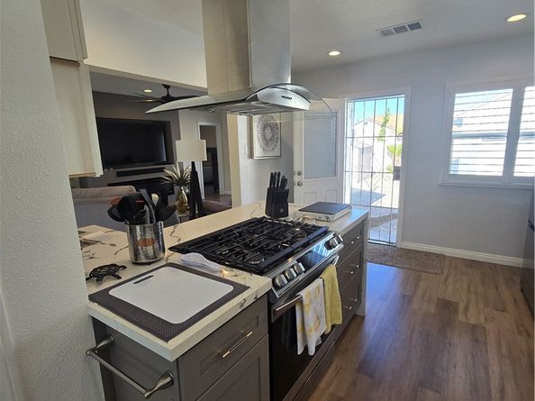 151 121 St Place, Los Angeles CA 90061