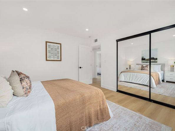 6072 Navajo Road, Westminster CA 92683