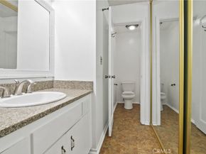 5585 E Pacific Coast Hwy Unit 129, Long Beach CA 90804