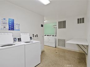 5585 E Pacific Coast Hwy Unit 129, Long Beach CA 90804