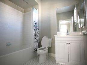 120 Long Fence, Irvine CA 92602