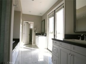 120 Long Fence, Irvine CA 92602