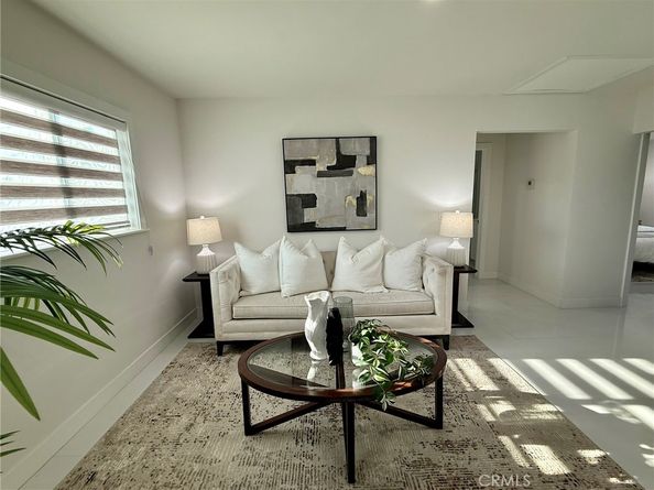 14572 Purdy Street, Midway City CA 92655