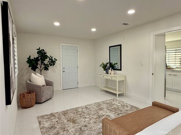 14572 Purdy Street, Midway City CA 92655