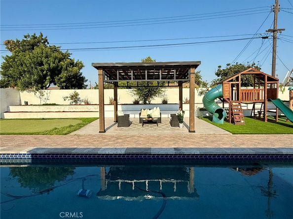 14572 Purdy Street, Midway City CA 92655