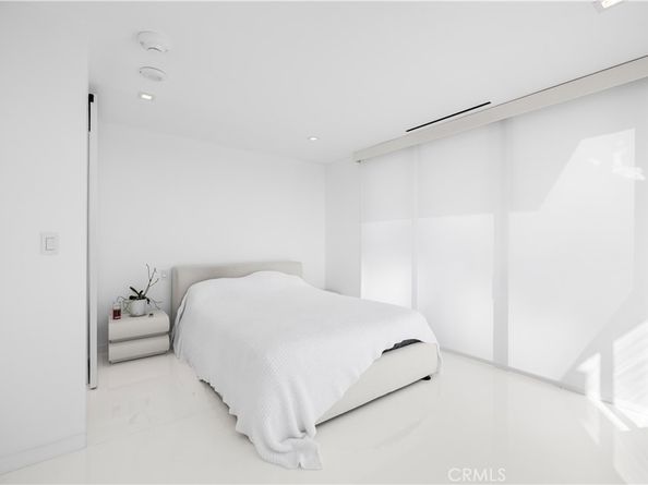 2160 Century Park E 902, Los Angeles CA 90067