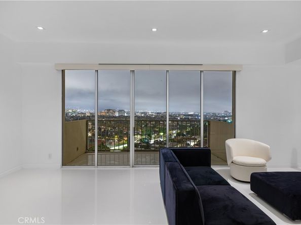 2160 Century Park E 902, Los Angeles CA 90067