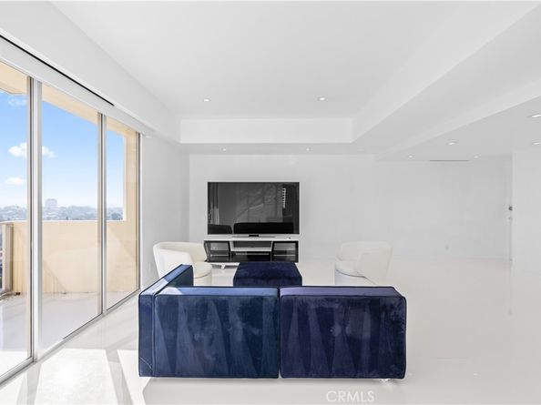 2160 Century Park E 902, Los Angeles CA 90067