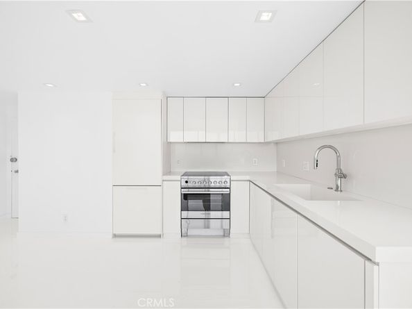 2160 Century Park E 902, Los Angeles CA 90067