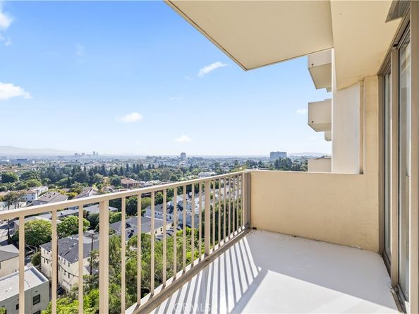 2160 Century Park E 902, Los Angeles CA 90067