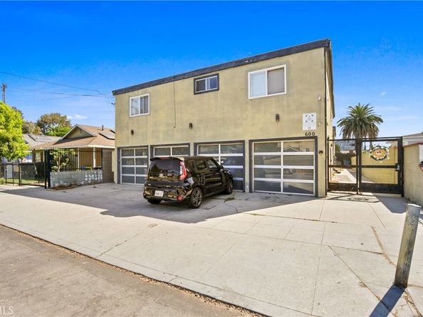 600 Almond, Long Beach CA 90802