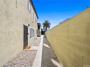 600 Almond, Long Beach CA 90802