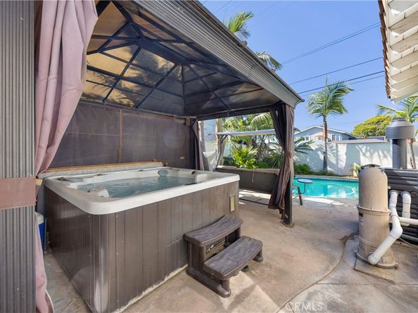 9112 Playa Drive, Huntington Beach CA 92646