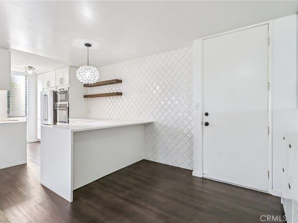 6455 La Jolla Boulevard 206, La Jolla CA 92037