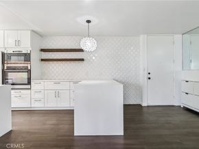6455 La Jolla Boulevard 206, La Jolla CA 92037
