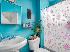 1132 E 53rd Street, Los Angeles CA 90011