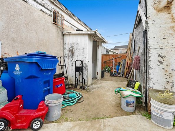 1132 E 53rd Street, Los Angeles CA 90011