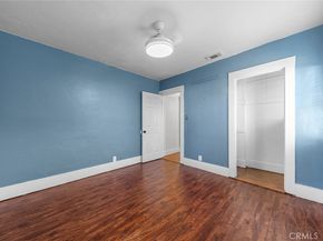 916 Junipero Avenue, Long Beach CA 90804