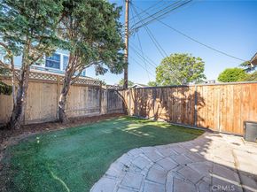 916 Junipero Avenue, Long Beach CA 90804
