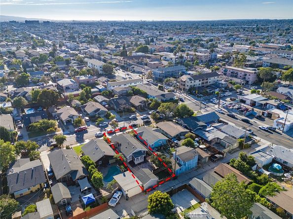 916 Junipero Avenue, Long Beach CA 90804