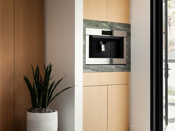 919 Sandcastle Drive, Corona Del Mar CA 92625