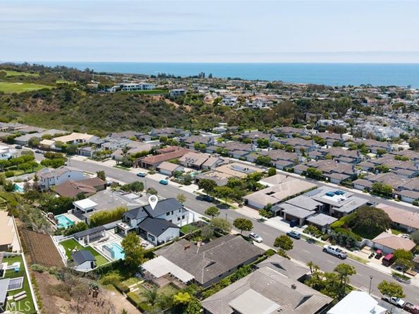 919 Sandcastle Drive, Corona Del Mar CA 92625