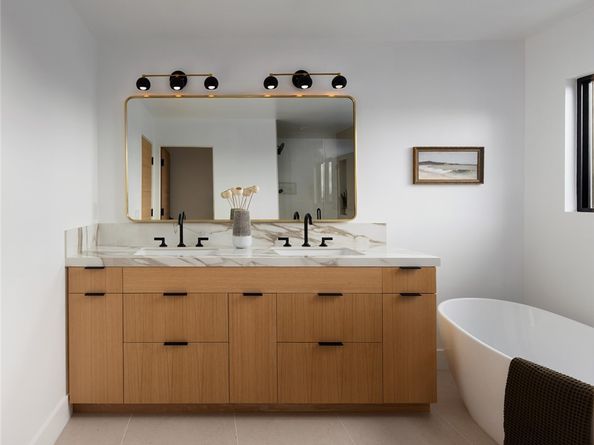 919 Sandcastle Drive, Corona Del Mar CA 92625