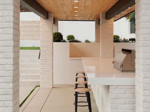 919 Sandcastle Drive, Corona Del Mar CA 92625