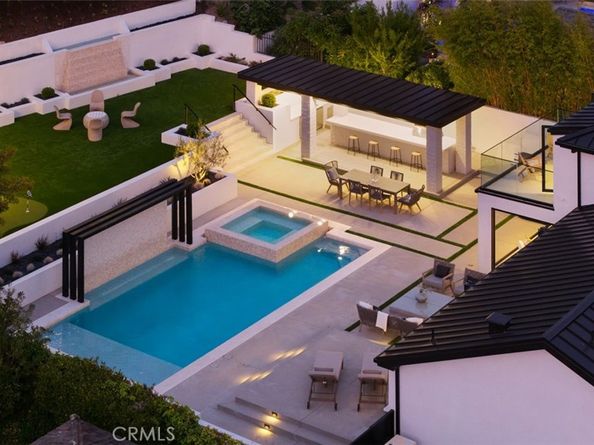 919 Sandcastle Drive, Corona Del Mar CA 92625