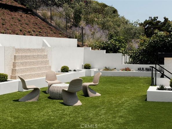 919 Sandcastle Drive, Corona Del Mar CA 92625