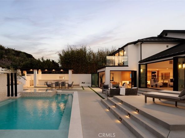 919 Sandcastle Drive, Corona Del Mar CA 92625