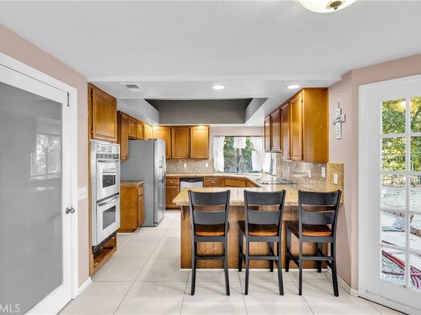 1549 Hillcrest Drive, Pomona CA 91768