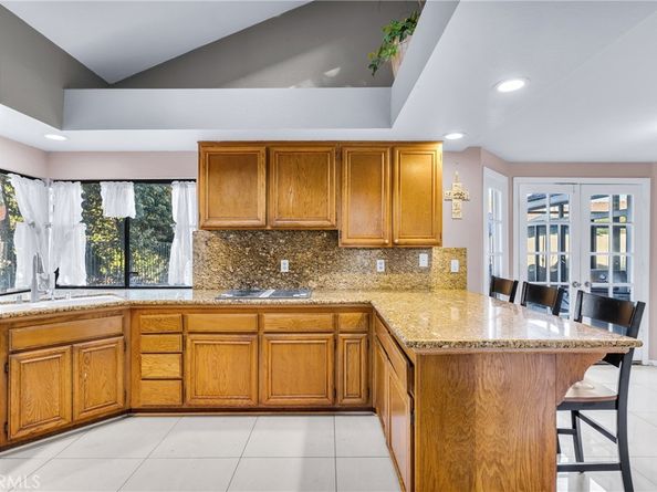 1549 Hillcrest Drive, Pomona CA 91768