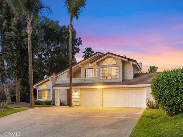 1549 Hillcrest Drive, Pomona CA 91768