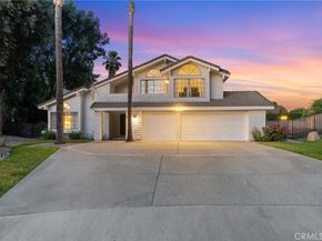 1549 Hillcrest Drive, Pomona CA 91768