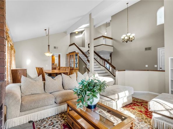 1549 Hillcrest Drive, Pomona CA 91768