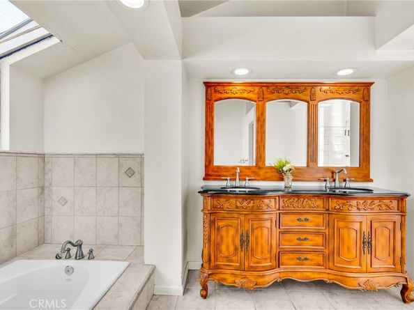 1549 Hillcrest Drive, Pomona CA 91768