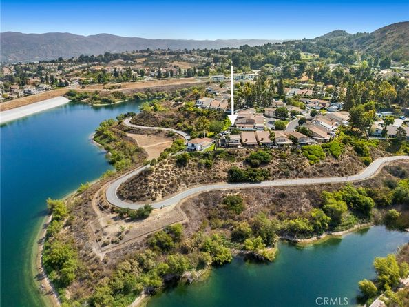 7012 E Viewpoint Lane, Anaheim Hills CA 92807
