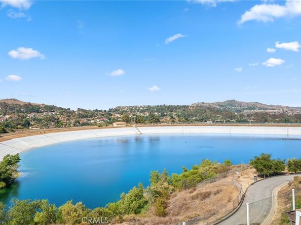 7012 E Viewpoint Lane, Anaheim Hills CA 92807
