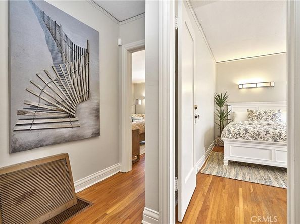 6669 De Longpre Avenue, Los Angeles CA 90028