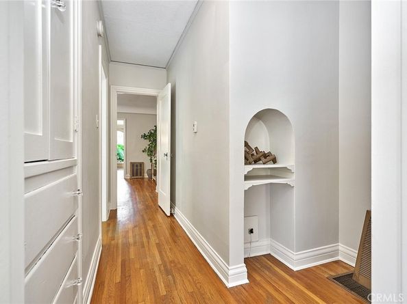 6669 De Longpre Avenue, Los Angeles CA 90028