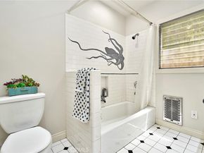 6669 De Longpre Avenue, Los Angeles CA 90028