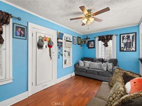 1216 S Mullen Avenue, Los Angeles CA 90019