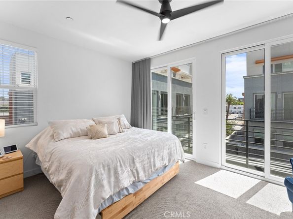 206 Alamo Court, Long Beach CA 90802
