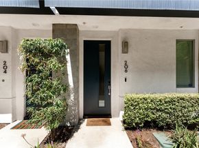 206 Alamo Court, Long Beach CA 90802
