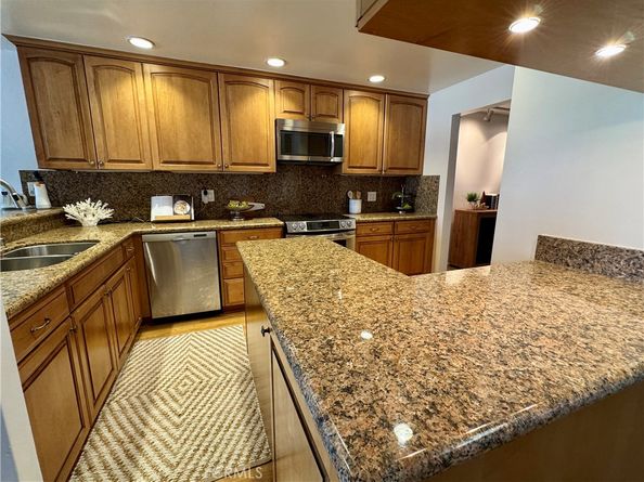 9103 Marina Pacifica Drive N, Long Beach CA 90803