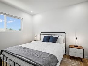 59 S Meridith Avenue, Pasadena CA 91106