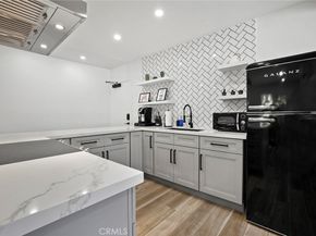 59 S Meridith Avenue, Pasadena CA 91106