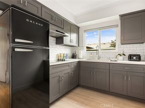 59 S Meridith Avenue, Pasadena CA 91106