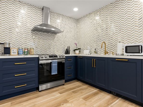 59 S Meridith Avenue, Pasadena CA 91106
